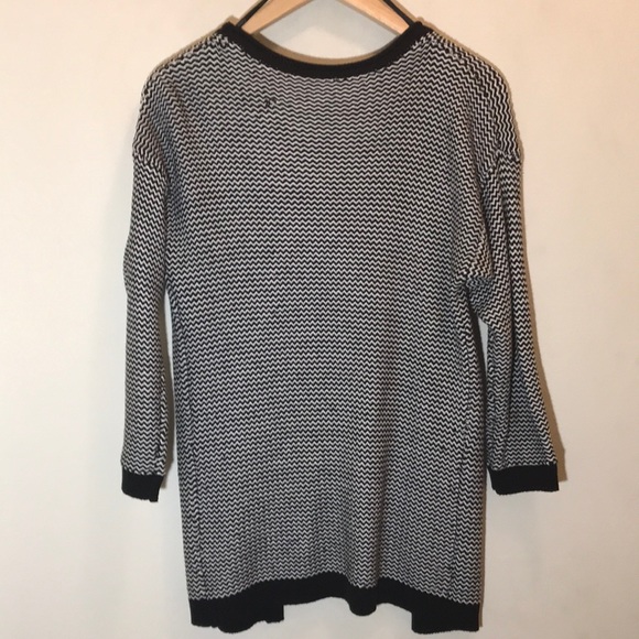 Black and white Calvin Klein cardigan - Picture 2 of 3